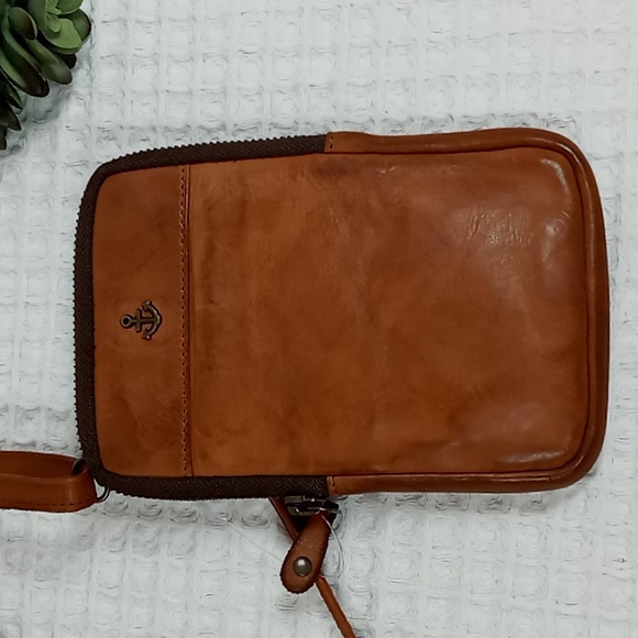 Harbour 2nd Brown/Cognac Leather Crossbody Mini Bag/Cell w/Adjustable Strap NWOT - Picture 4 of 13